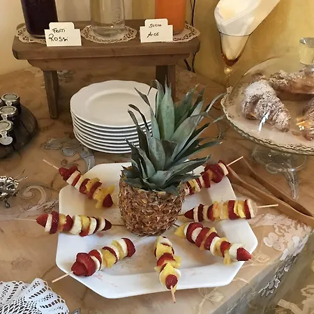 La Casa Del Riccio Bed and Breakfast 3*